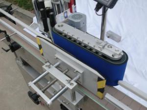 Etiquetadora automática de botellas redondas para cola non seca, caixa de madeira / etiquetadora de embalaxe de exportación para CE