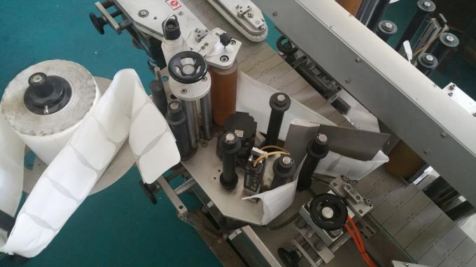 Aplicador de etiquetas de bolsas e botellas ovaladas, máquina de impresión de etiquetas autoadhesivas con transportador longo