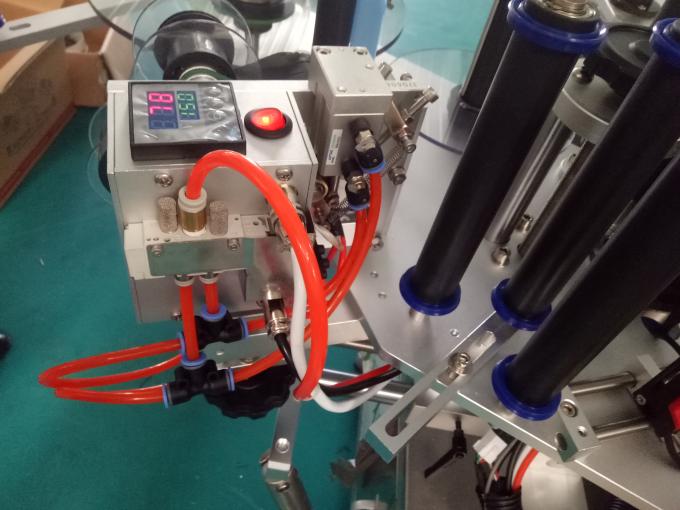 Máquina de etiquetaxe personalizada de tres ou dobre cara con máquina de codificación