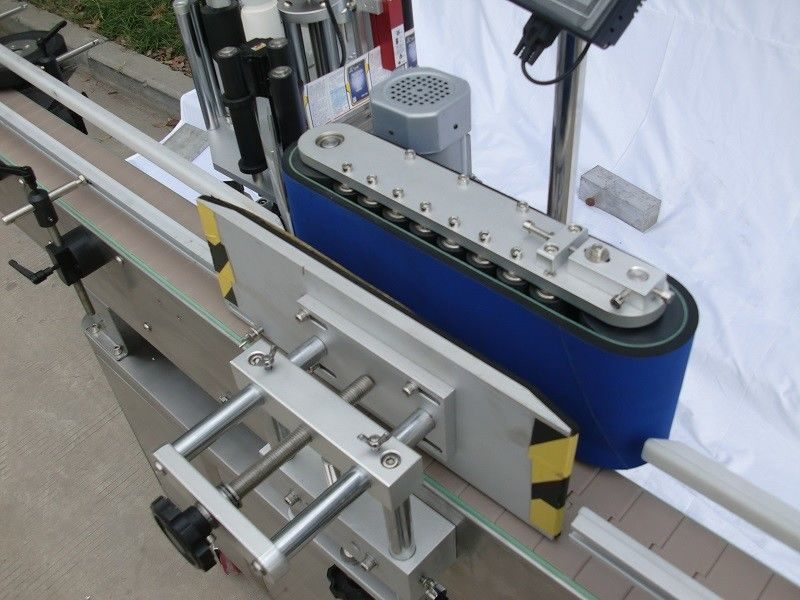 China Aerosol pode etiquetar unha botella redonda automática para provedor autoadhesivo de frascos de 20-200 pzas / min