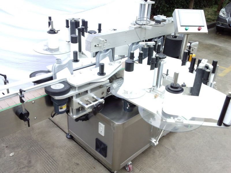 China Certificado CE Equipo de etiquetaxe automático de botellas Botella de vidro etiqueta dobre cara provedor