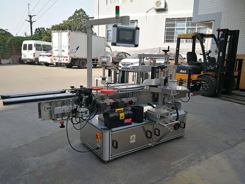 China Máquina de etiquetaxe adhesiva dobre cara botella de champú provedor automático